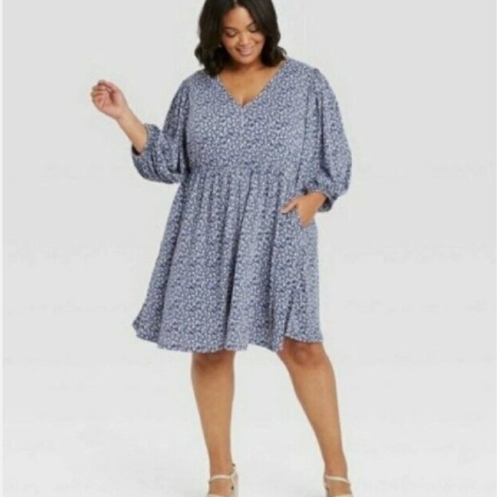 Ava & Viv -- Blue Floral Long Sleeve V-Neck Midi Dress